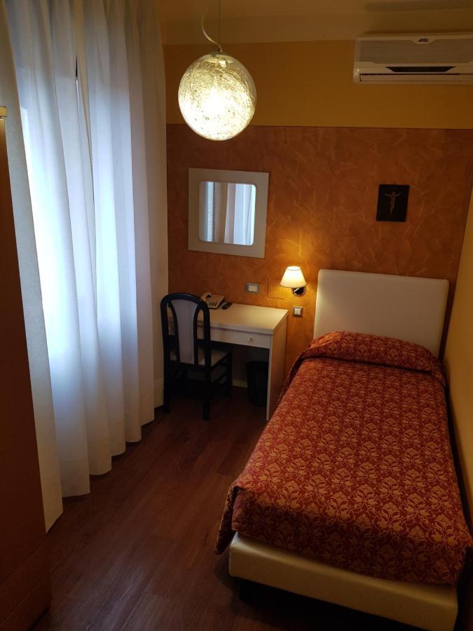 Hotel Diana Boario Terme المظهر الخارجي الصورة
