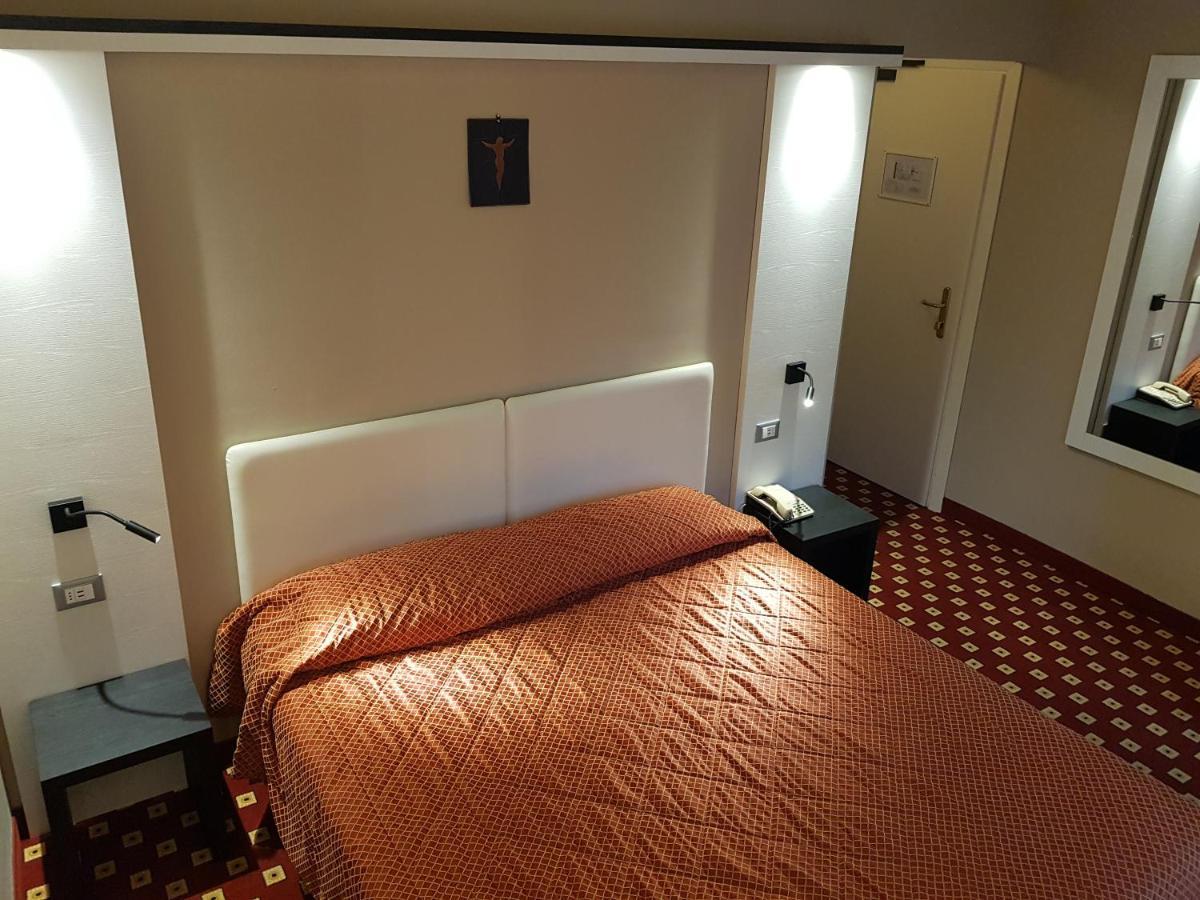 Hotel Diana Boario Terme المظهر الخارجي الصورة